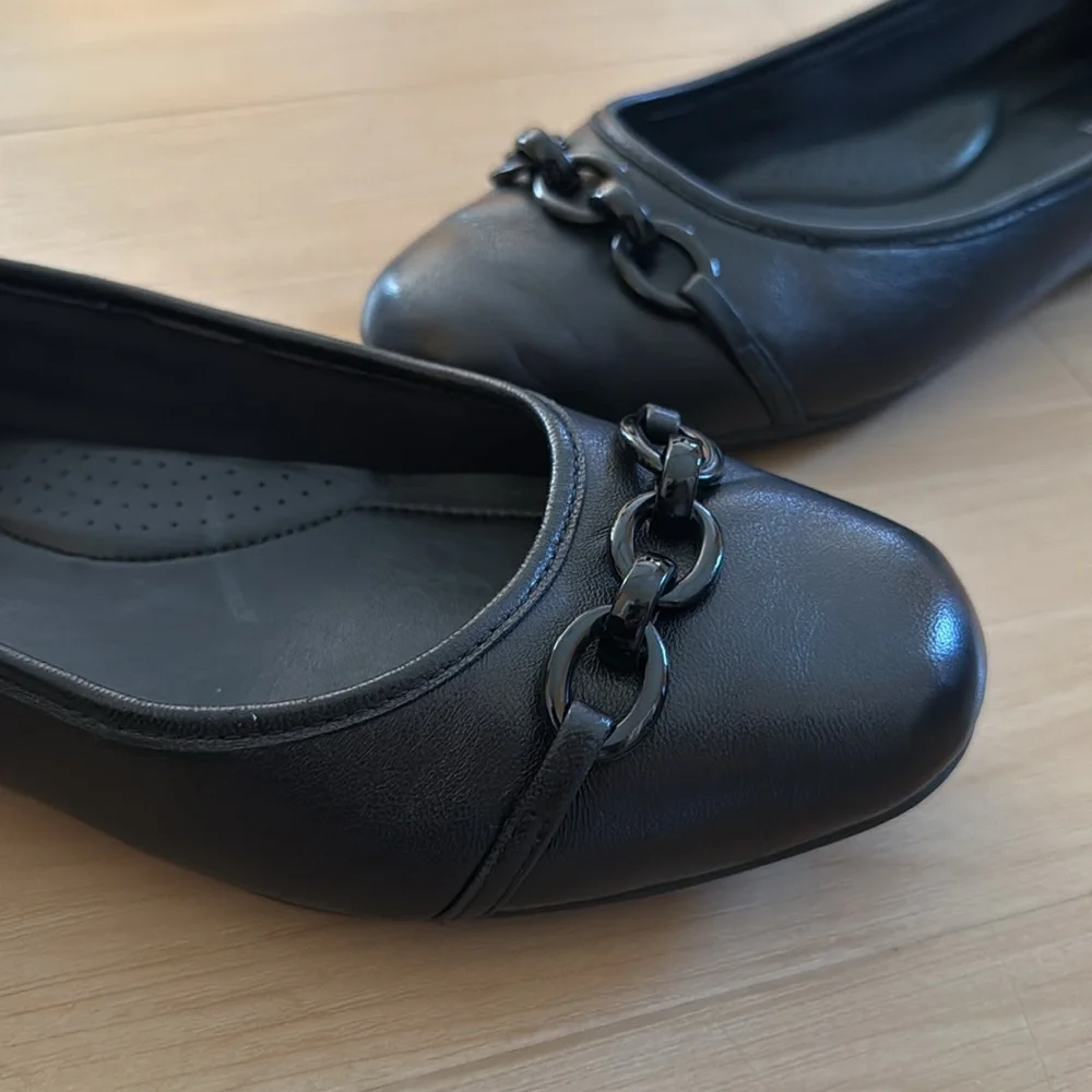 EASY SPIRIT WOMENS BLACK LEATHER BRANDI SLIP ON CASUAL SHOE LIGHTWEIGHT SIZE 8.5